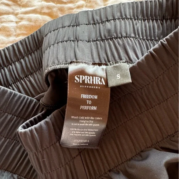 NWT Sprhra Women’s Athletic Shorts Black, Size Small - Picture 2 of 4